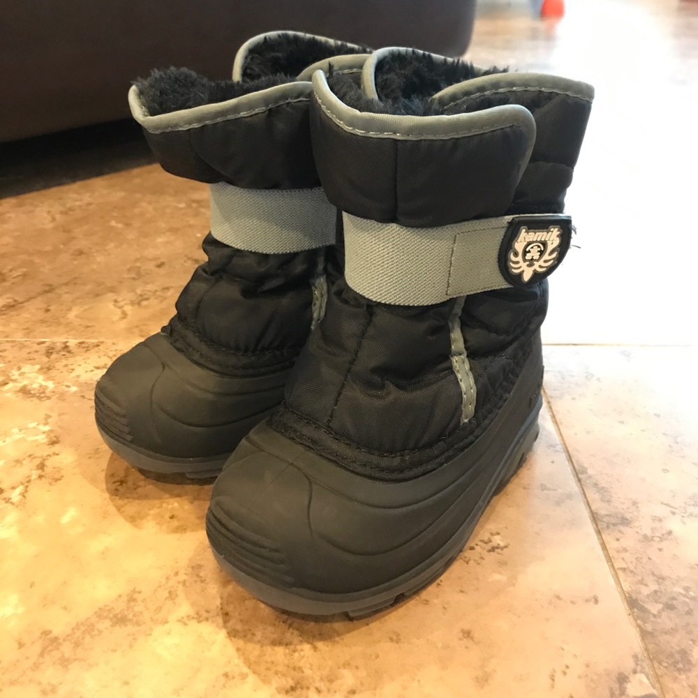 Toddler Kamik snow boots